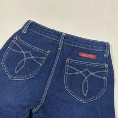 Item thumbnail for item f341978a-ae91-4b3a-b812-b8d3ea357104