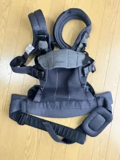BABYBJÖRN ハーモニー 抱っこ紐　ベビービョルン ブラック 黒 メッシュ