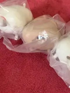 即購入OK 肩幅犬3体　ガチャポンフィギュア