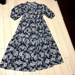 ギリギリ価格。ユニクロPaul＆Joe紺にブルー系花柄綿100%ロングワンピース