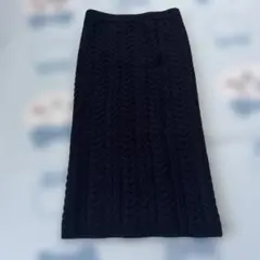 美品✨️GU ダークネイビー ケーブルニットスカート