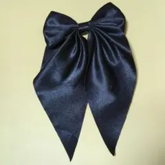 黒リボン ヘアピン