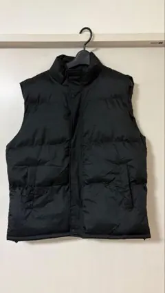 黒 ダウンベスト