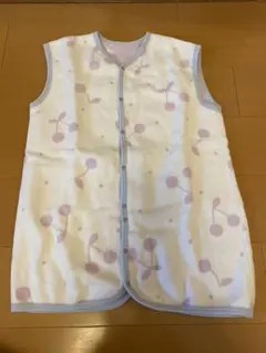 チェリー柄フリーススリーパー