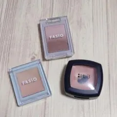 アイシャドウ　Fasio　アイシャドウ　グラデーションアイカラー 02のサムネイル