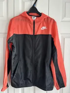 Nike フード付きウィンドブレーカー160オレンジ/黒