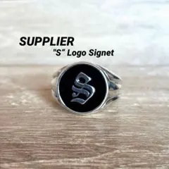 サプライヤーSUPPLIER S Logoシグネットリング約19.5〜20号の間