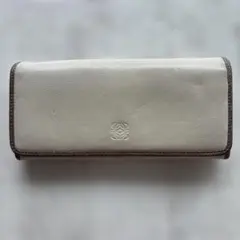 LOEWE ♡ 長財布のサムネイル
