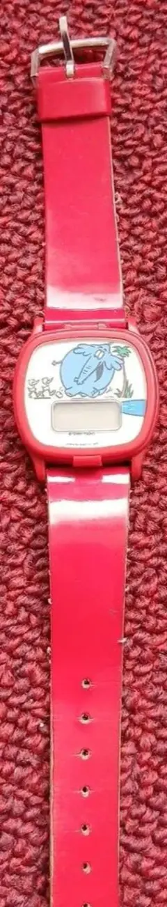 イーヨー キャラクター 赤 デジタル腕時計
