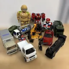 おもちゃ まとめ売り ミニカー ロボット トラック 他 現状品のサムネイル