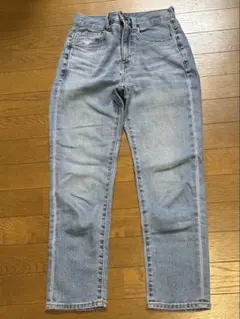 【値下げ】GU ハイウェストスリムフィットデニム ライトブルー　M