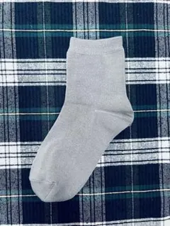 日本製　シルク100%靴下　グレー