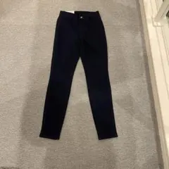 新品未使用　ユニクロ　ウルトラストレッチレギンスパンツ M ダークブルー