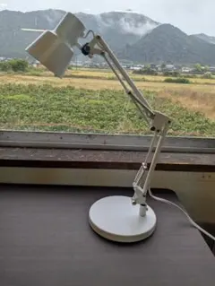 ホワイト デスクライト 可動式アーム