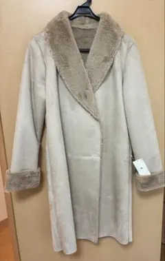 新品未使用　URBAN RESEARCH ムートンコート ロングコート