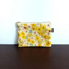 ポケットティッシュケース付ポーチ(花の中に猫イエロー)