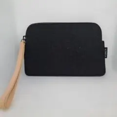 FURLA（フルラ）ポーチ ブラック フェルト ストラップ付のサムネイル