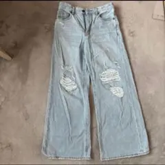 ジーユー　ダメージジーンズ　デニムパンツ