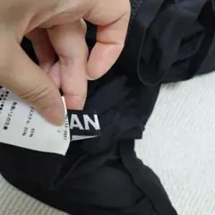 肩出しVネック半袖Tシャツ