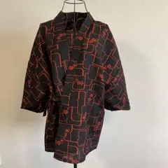 茶羽織　水屋着　カジュアル着物 黒地オレンジ花柄