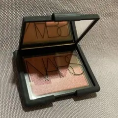 新品未使用　NARS ブラッシュ 4082のサムネイル