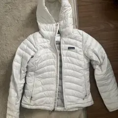 patagonia フード付きダウンジャケット XS ホワイト