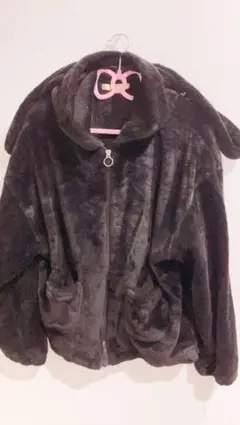 黒いうさ耳フード付きファーコート