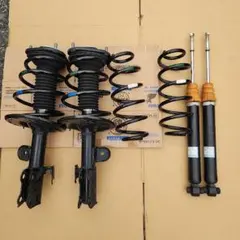 【走行少】ハイラックスGUN125 GRスポーツ 純正サス 前後セット KYB 走行少】ハイラックスGUN125 GRスポーツ 純正サス 前後セット KYB