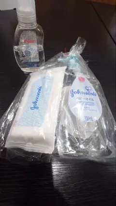 ジョンソン ベビーオイル 300ml ピジョン ベビークリアオイル おまけ付き