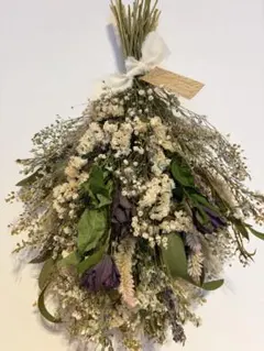 クリスマスローズとスターチスのスワッグ　ドライフラワースワッグ　ドライフラワー