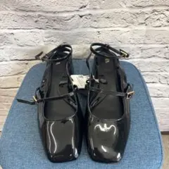 ZARA メリージェーン　エナメルパンプス ブラック37 24cm(B-18)のサムネイル