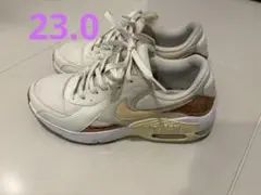中古Nike エアマックス 23.0女性用スニーカー ホワイト/ベージュ