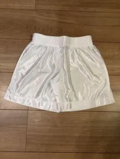 (未使用)wundou ハーフパンツ 130cm ホワイトのサムネイル
