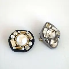 AMACA パールとストーンのブローチ2点セット