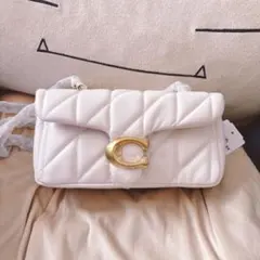 COACH キルティングショルダーバッグ ホワイト 20