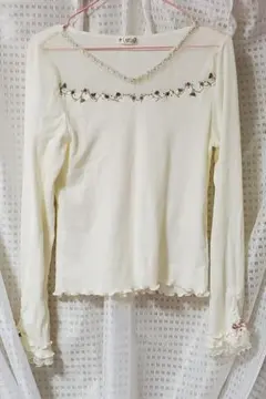 長袖 花刺繍 レースカットソー