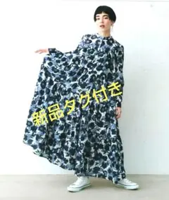 ≪新品タグ付≫マニャーナスエルテ フラワー柄 ロングワンピースのサムネイル