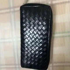 イントレチャート ラウンドファスナー長財布 ブラック