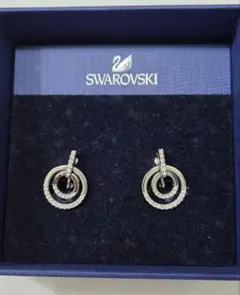 SWAROVSKI　イヤリングのサムネイル
