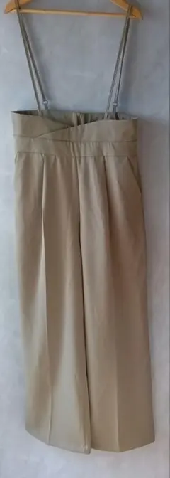 フューティアランド サロペット ワイドパンツ ベージュ L 脚長効果 上品 美品