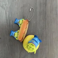 トイストーリー　エイリアン　だいすきフード　ドーナツ　ホットドッグ