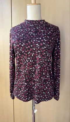 【CHANGE】長袖シャツ 赤と白の花びら模様