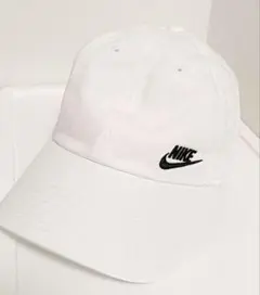 NIKE★ロゴキャップ★サイドロゴ★ホワイト・白★フリーサイズ★ナイキ★帽子