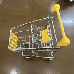 Item thumbnail for item 2b966fb1-a72d-4e46-90cc-280eabc195eb