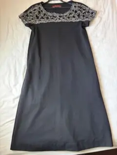MaxMara STUDIO ビジュー装飾 半袖ワンピース ブラックのサムネイル