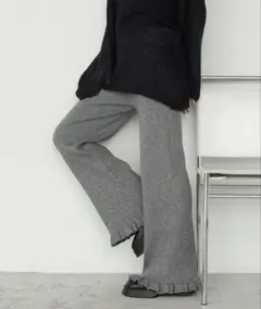 リブニットフリルパンツ（ラメ）　Lサイズ