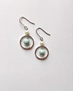 淡水パールと空色ターコイズのリングピアス/樹脂フック/サージカルステンレス