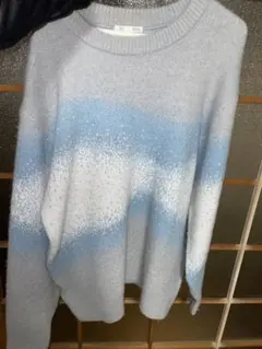 GU グレーと水色のグラデーションセーター S
