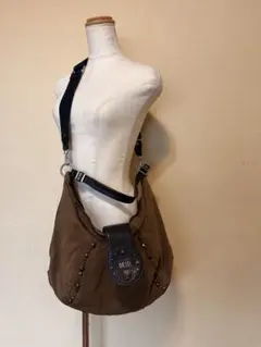 Item thumbnail for item 77e63ab0-873d-4b91-92bd-588e4f2f6140