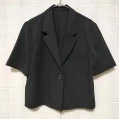 GU ジーユー (S)　ハーフスリーブ クロップドジャケット　ブラック
